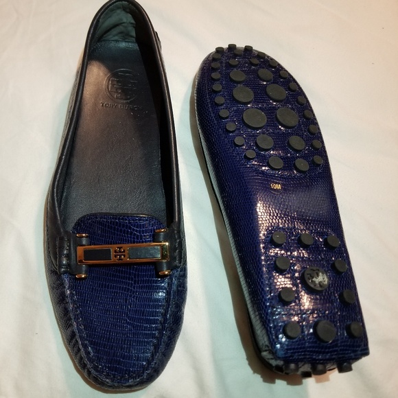 Shoes - Picture 2 of 4